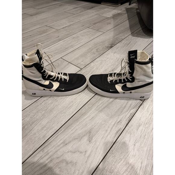 Nike Air Force One High Panda Men’s Size 13. 86024-100 main image 9